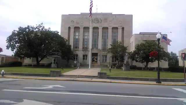 Front view of the Mercer County Courthouse and courthouse lawn in Princeton, West Virginia